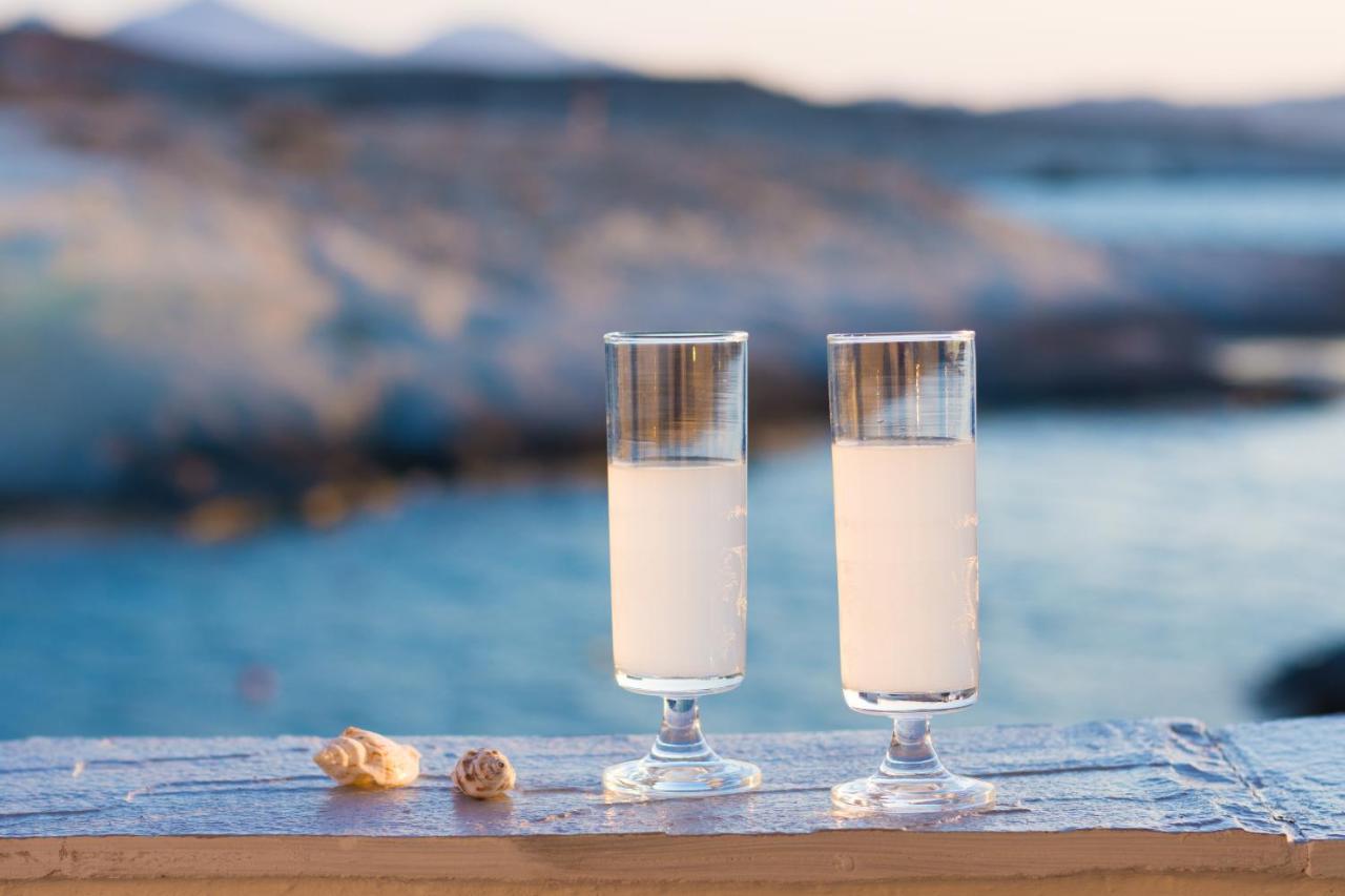 Kanelis Milos Sea *